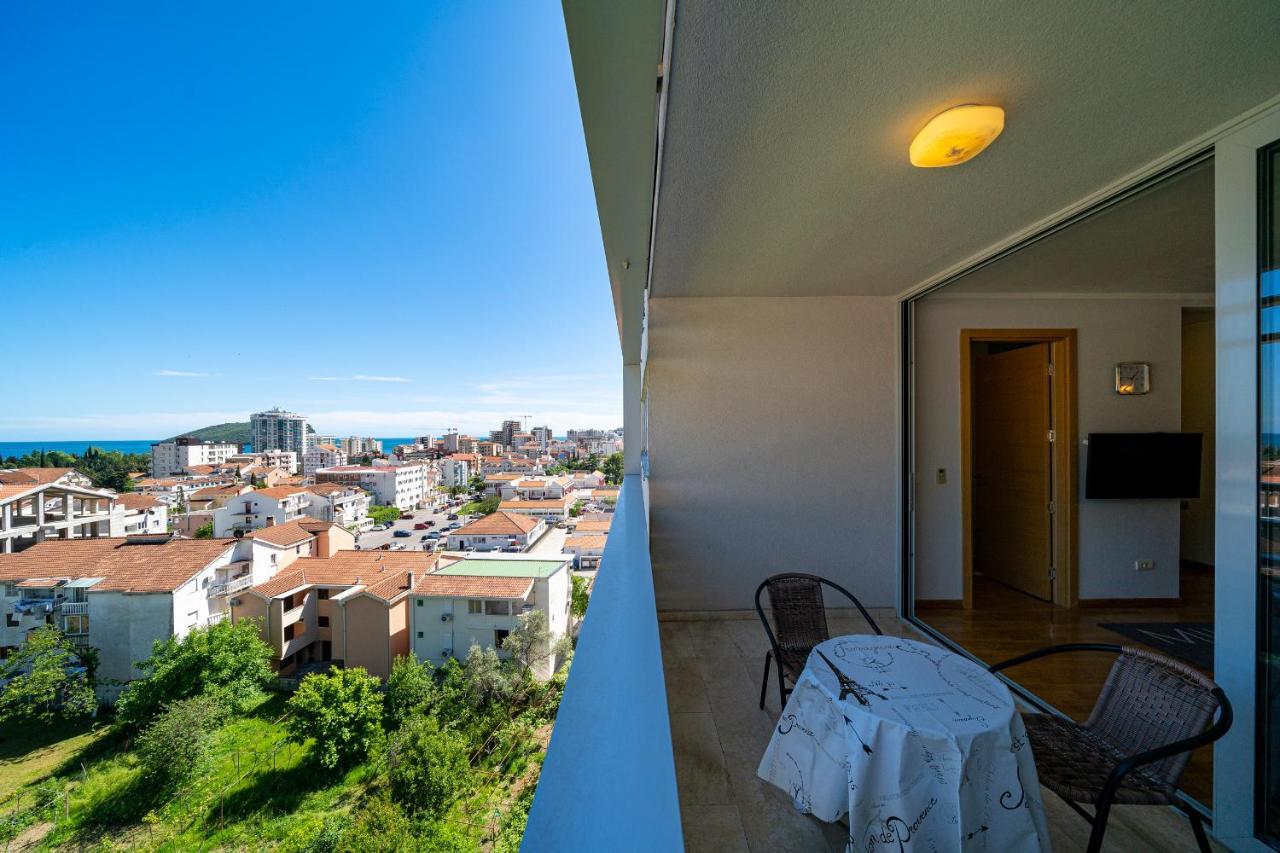 Sea View Apartments In บุดวา ภายนอก รูปภาพ