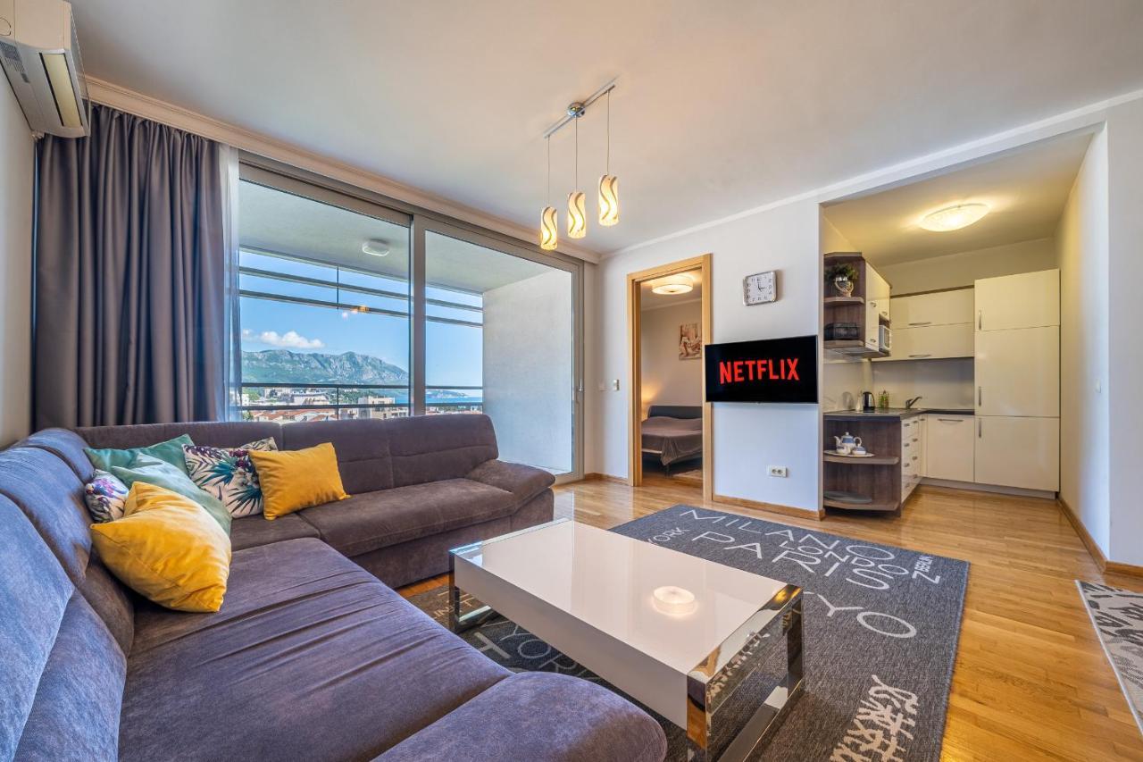 Sea View Apartments In บุดวา ภายนอก รูปภาพ