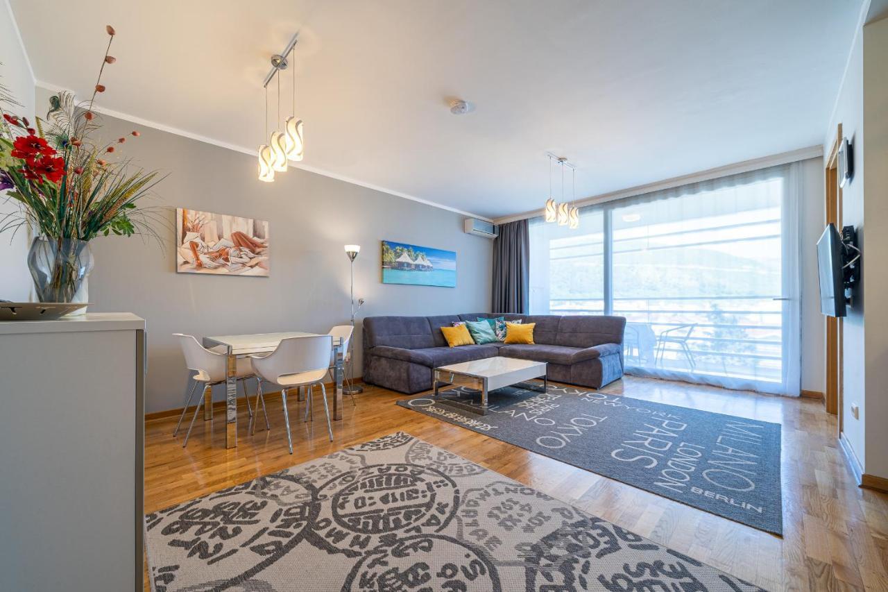 Sea View Apartments In บุดวา ภายนอก รูปภาพ