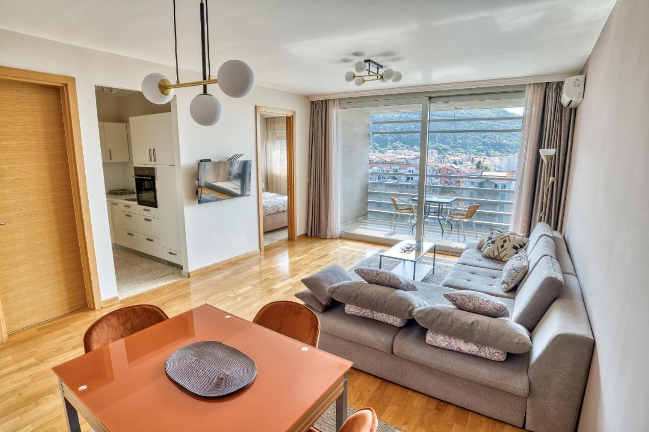 Sea View Apartments In บุดวา ภายนอก รูปภาพ